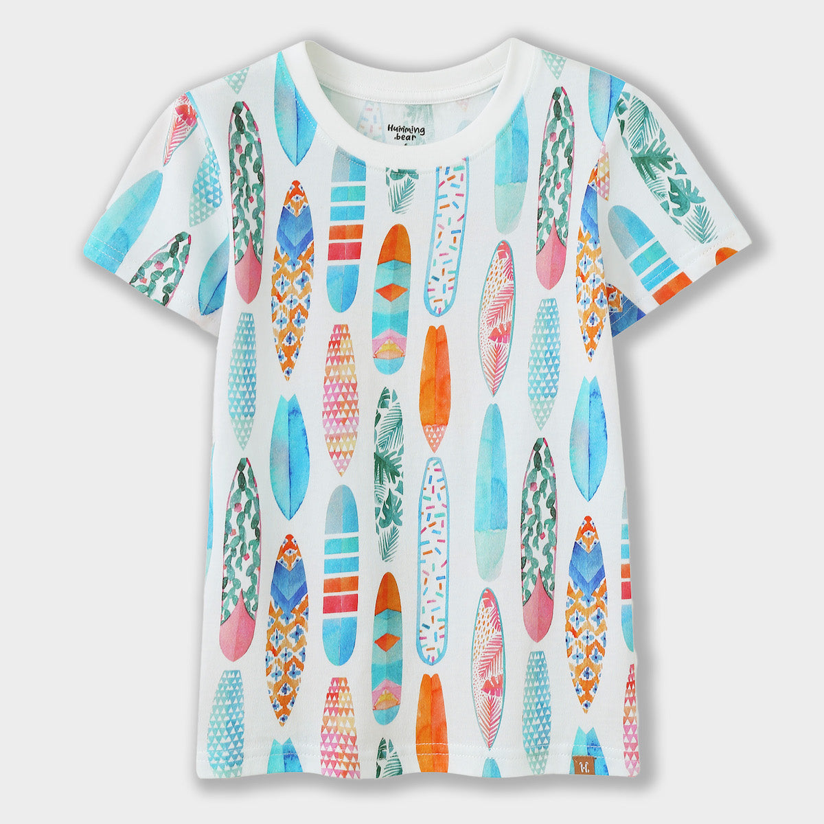 Camiseta de manga corta con estampado de tabla de surf en acuarela